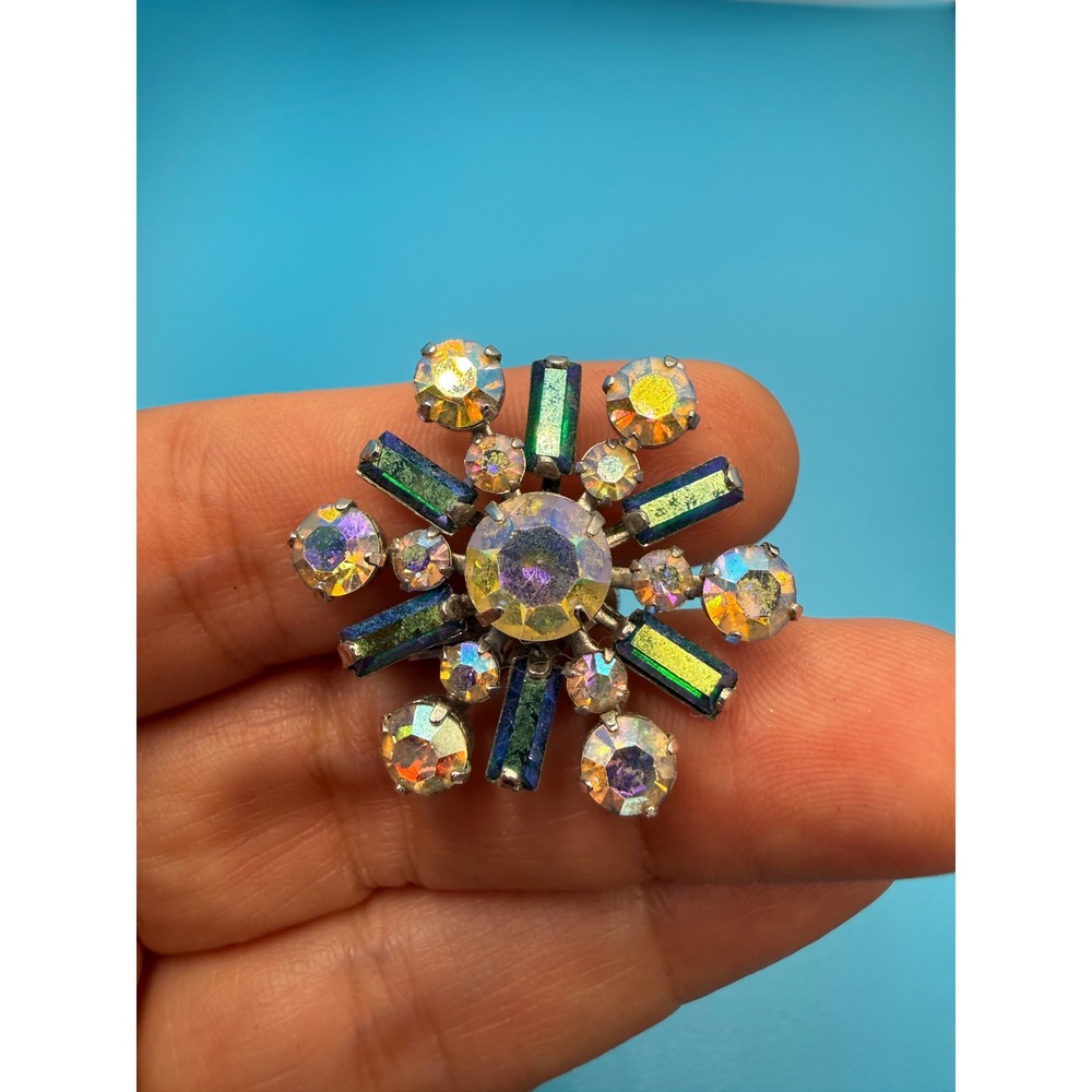 Vendome Vintage Aurora Borealis Starburst Single Screw Back Clip Earrings